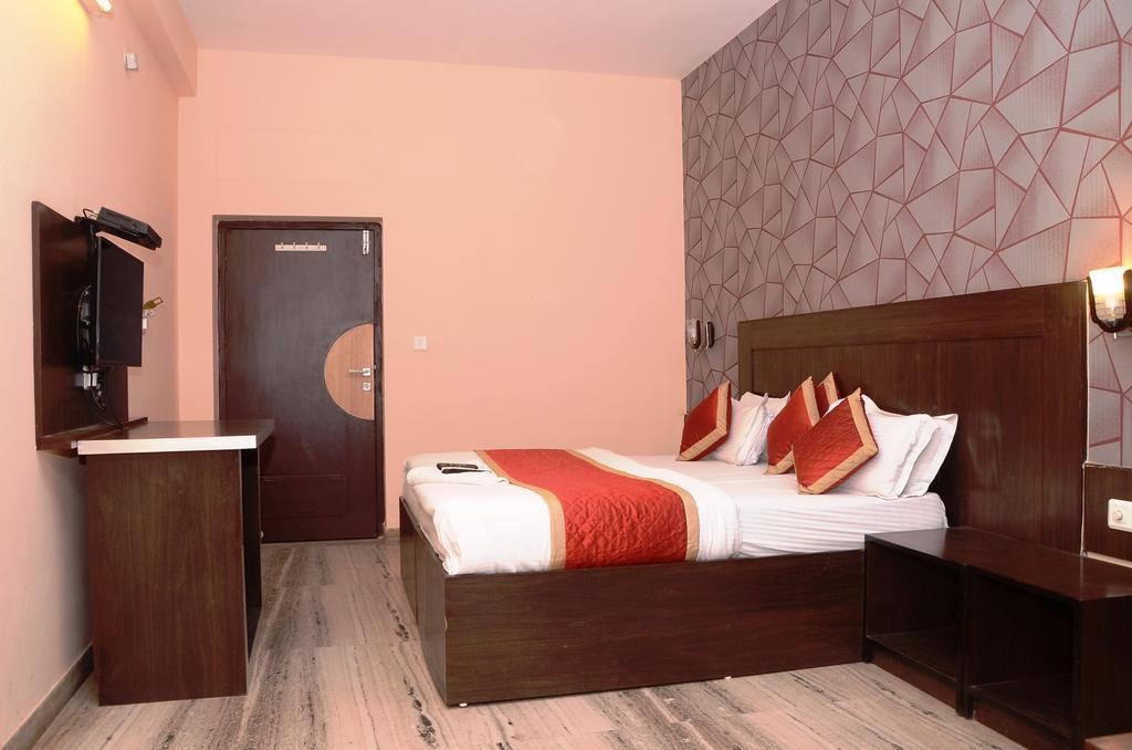 Hotel Kartikey Jaipur Eksteriør bilde