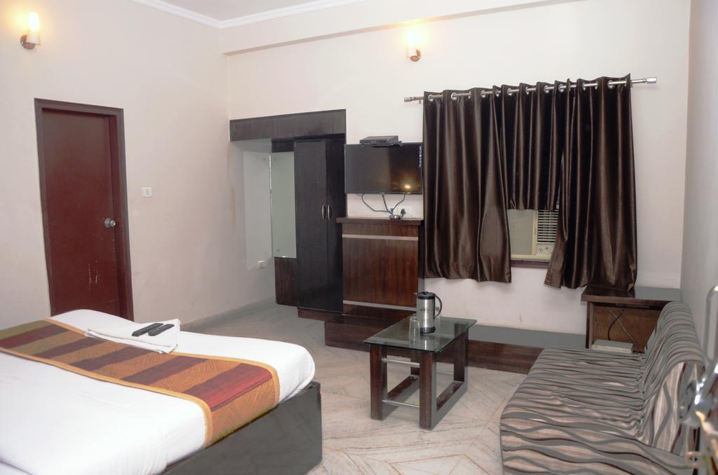 Hotel Kartikey Jaipur Eksteriør bilde